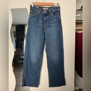 Levi’s Ribcage Striaght Ankle Jeans